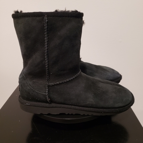 Ugg Kids Classic II Boot Chestnut Size 4 - Picture 1 of 7